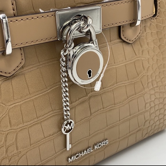 Michael Kors Hamilton Medium
Satchel Crossbody Croc Embossed CAMEL COLOR - Picture 15 of 16